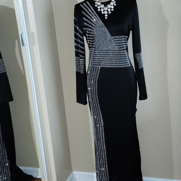 Dress - Picture 4 of 6